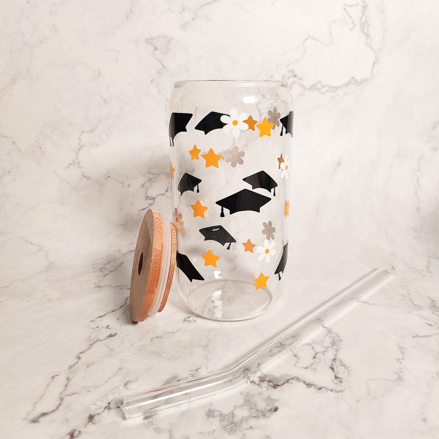 Grad Caps and Daisies Glass Coffee Cup