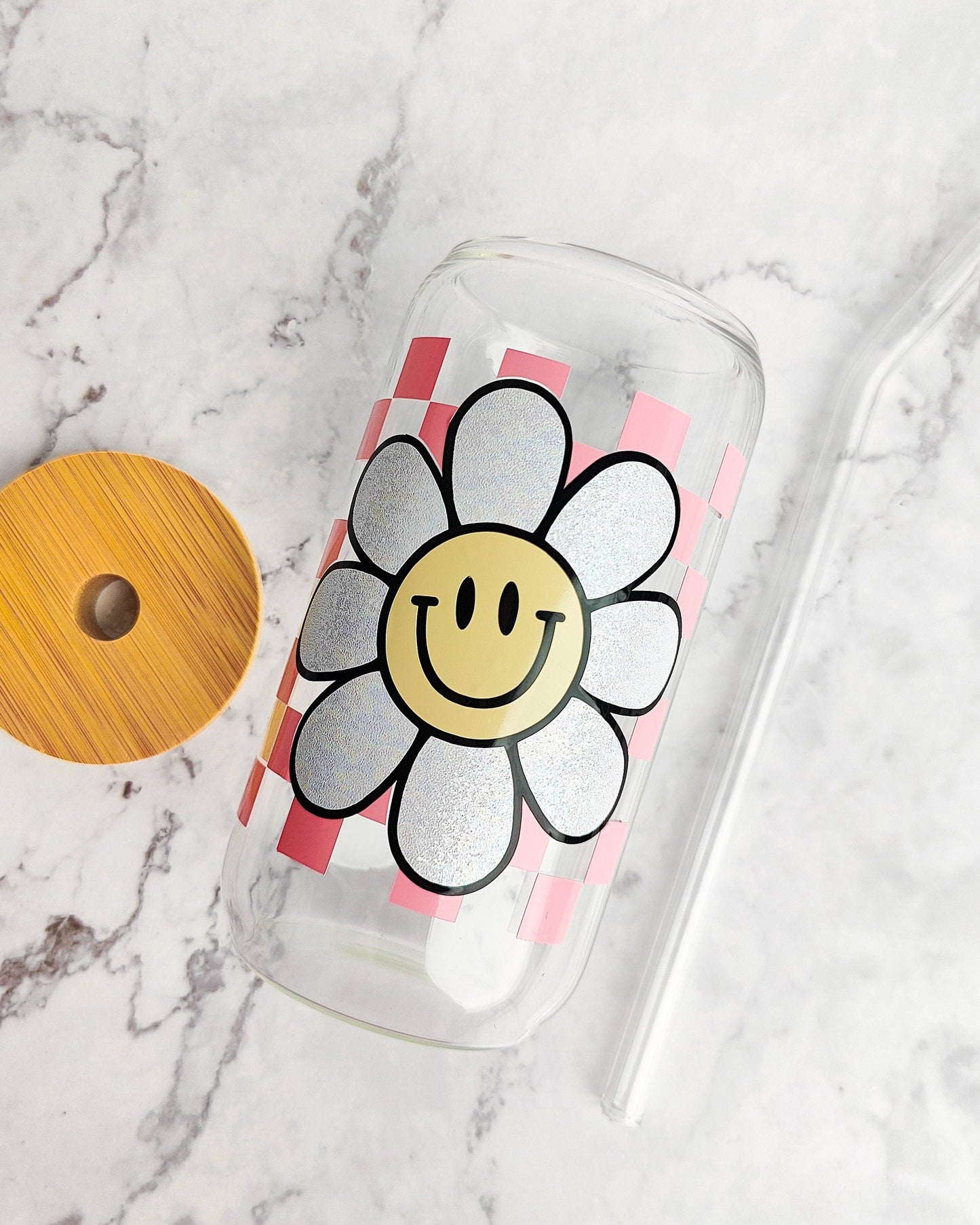 Happy Checkered Daisy Glass Cup