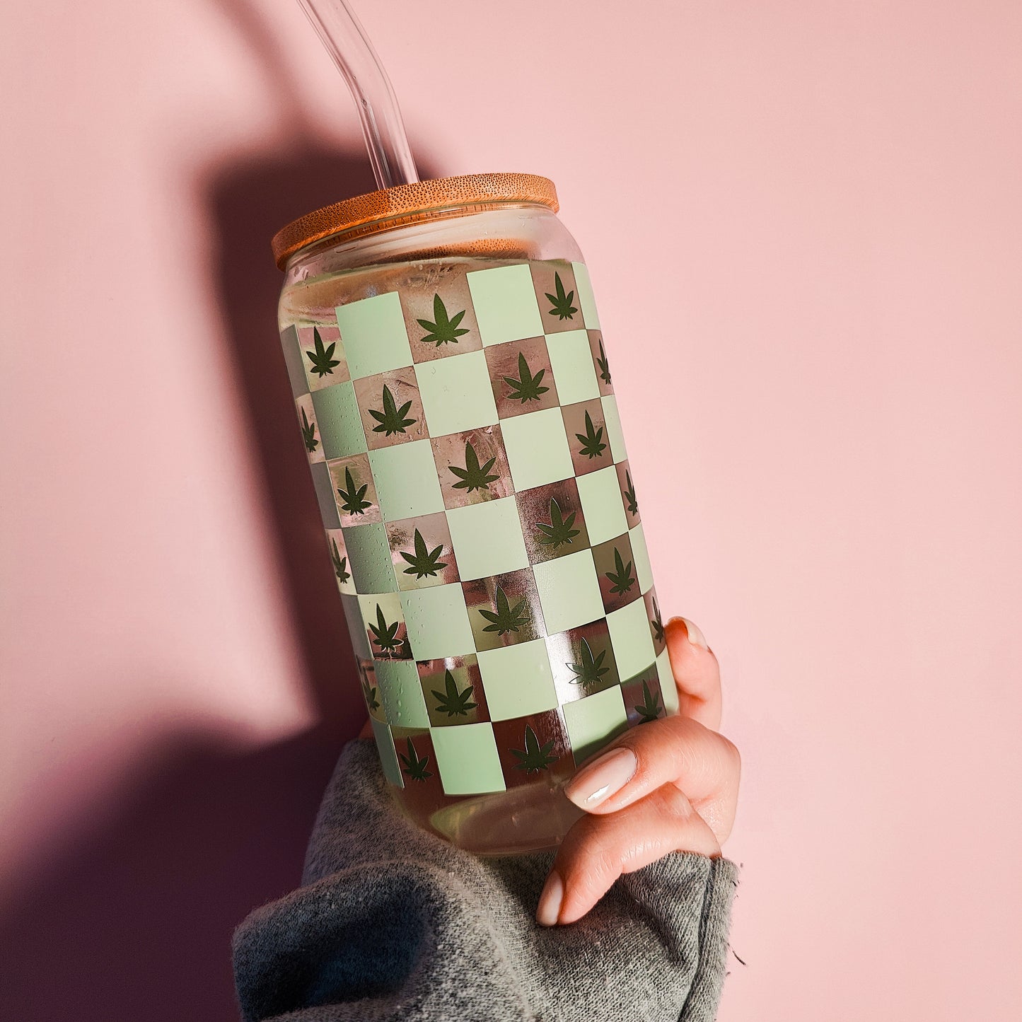 Checkered Color Changing Hemp Leaf Glass Cup