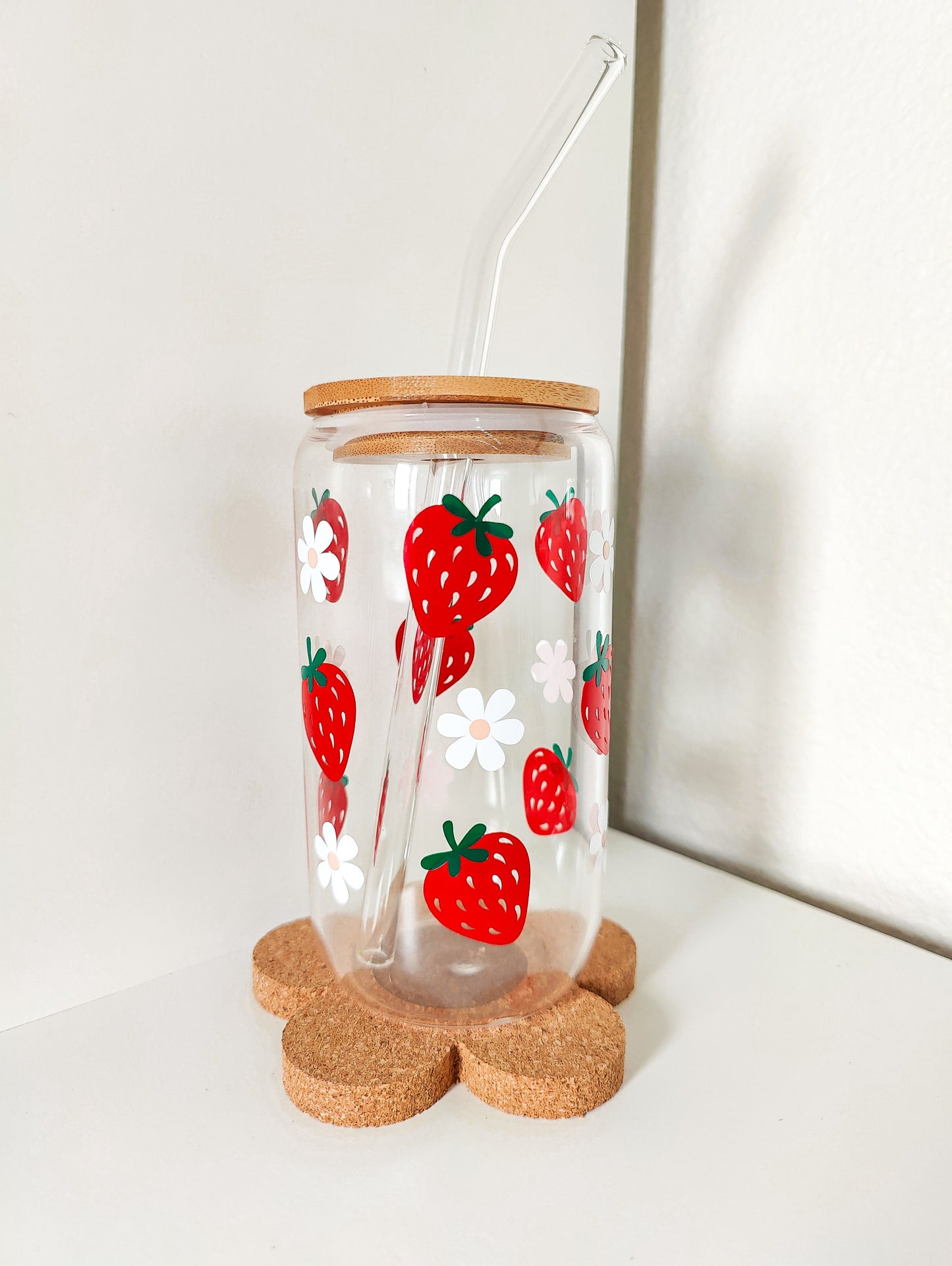 Strawberry Daisy Glass Cup, Fruit Trendy Glass Beer Can, Iced Coffee Glass, Summer Aesthetic Fruit Glass, Bamboo Lid and Straw, 16 and 20 oz