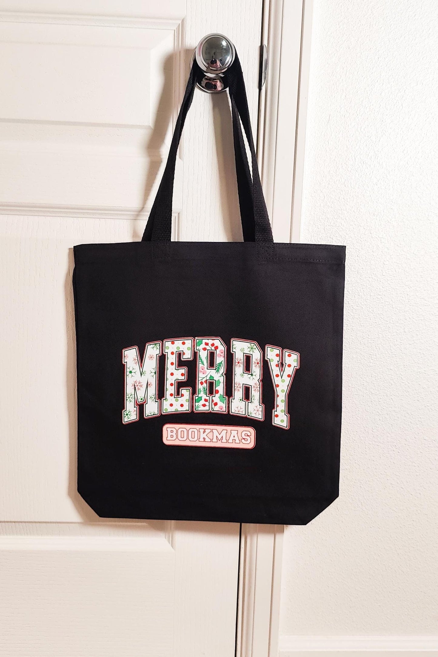 Merry Bookmas Tote Bag, Farmers Market Tote, Small Grocery Bag, Reusable Cotton Bag, Retro Flower Market Tote, Christmas Gift Bag