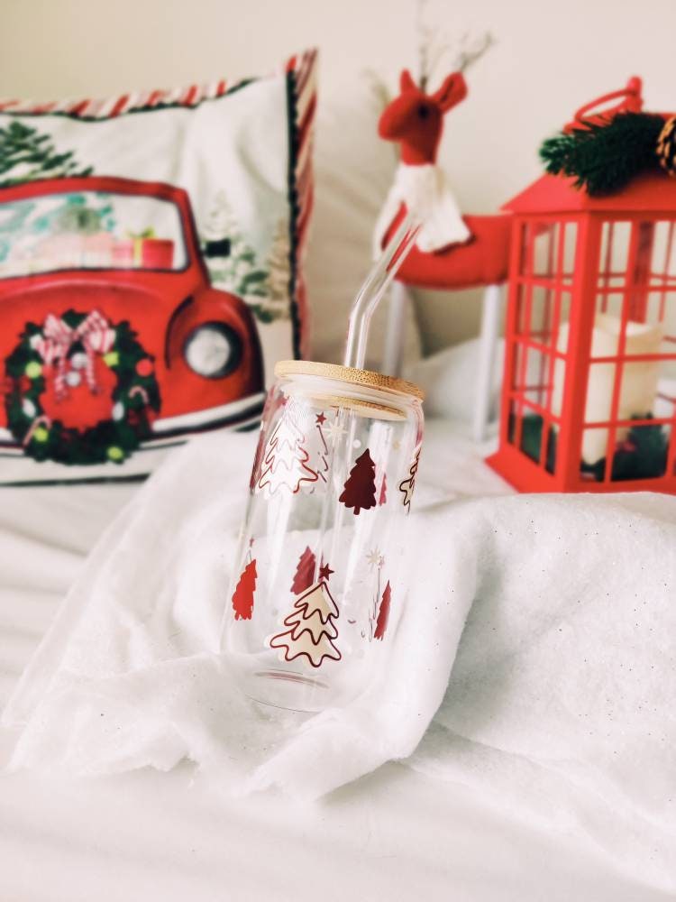 Christmas Tree Iced Coffee Cup, Christmas Gift, Cute Holiday Cup, Holiday Glass Can, Winter Cup with Lid and Straw, Libbey Beer Soda Can