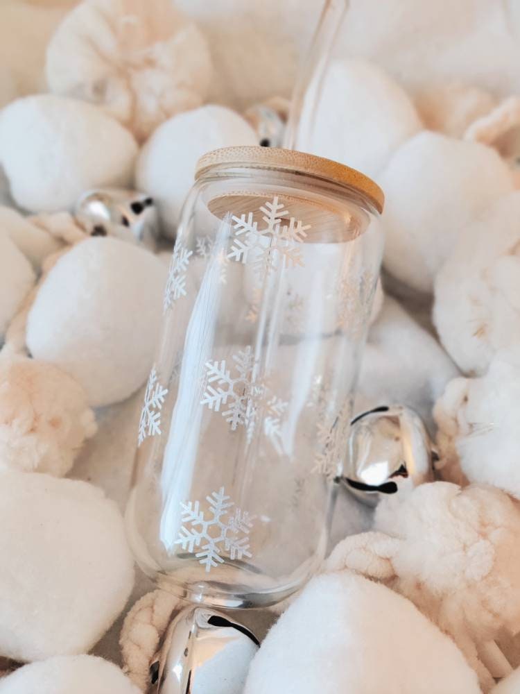 Snowflake Iced Coffee Cup, Christmas Hot Cocoa Glass Cup, Minimalist Holiday Cup, Snowy Glass Cup with Lid and Straw, Winter Snow Gift Cup
