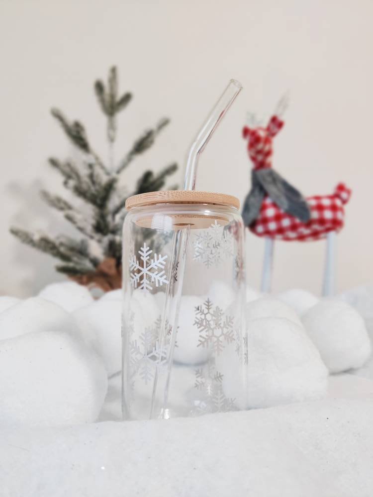 Snowflake Iced Coffee Cup, Christmas Hot Cocoa Glass Cup, Minimalist Holiday Cup, Snowy Glass Cup with Lid and Straw, Winter Snow Gift Cup