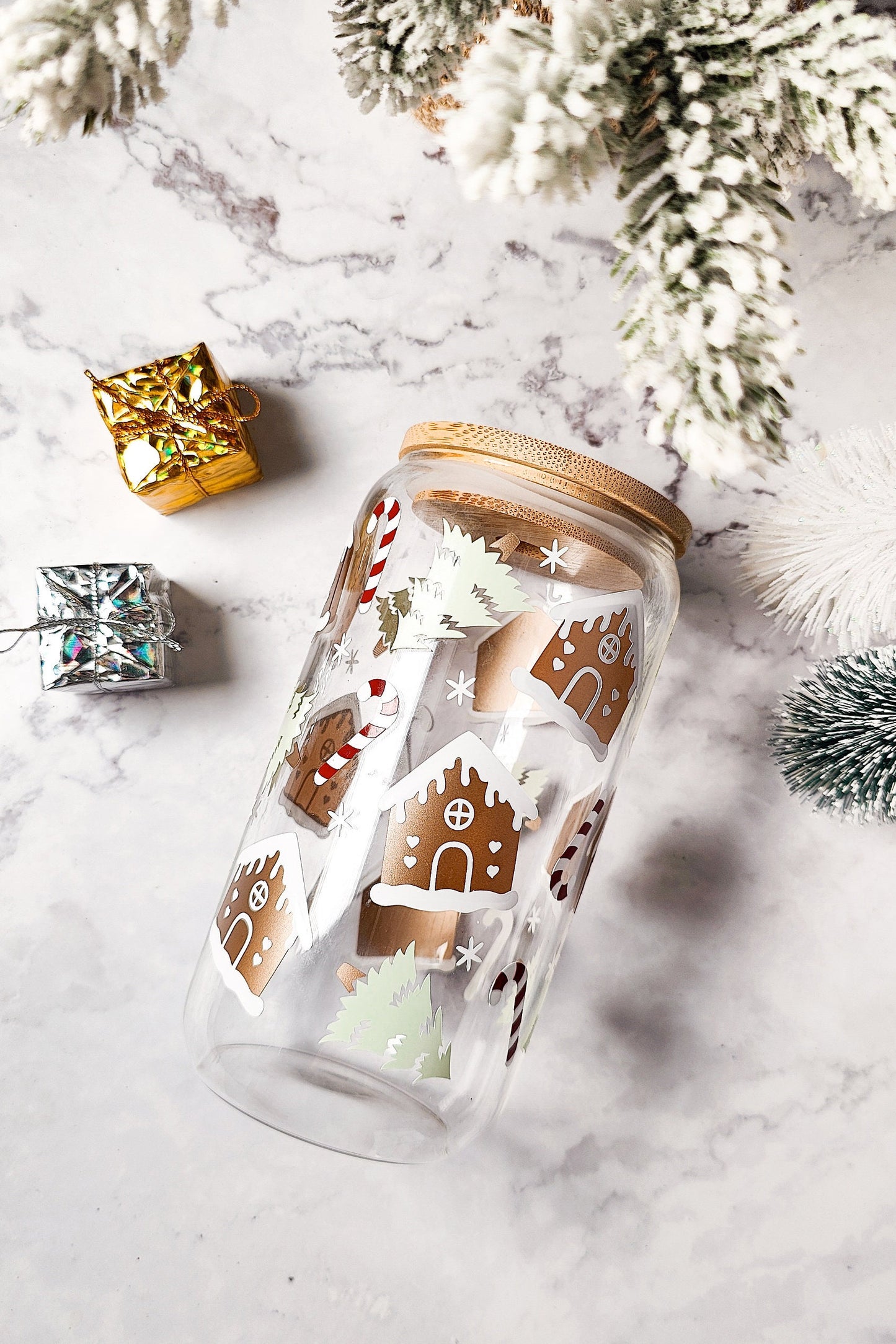 Gingerbread House Iced Coffee Glass Cup, Festive Christmas Glass Cup with Bamboo Lid, Christmas Gift, 16oz and 20oz Holiday Libbey