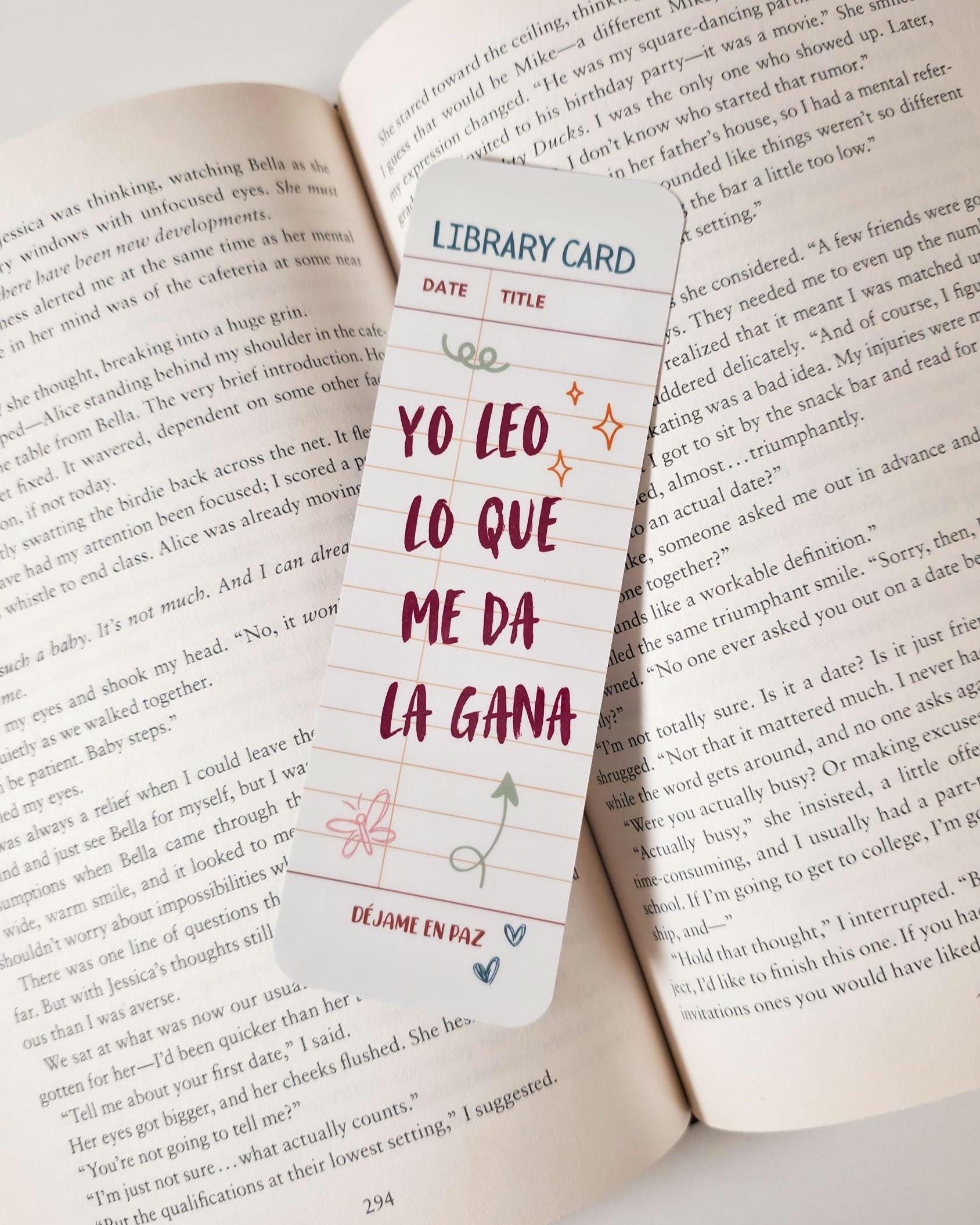Yo Leo Lo Que Me Da La Gana Library Card Bookmark Duo | Spanish Bookish Gift | Latina Book Lover Accessory
