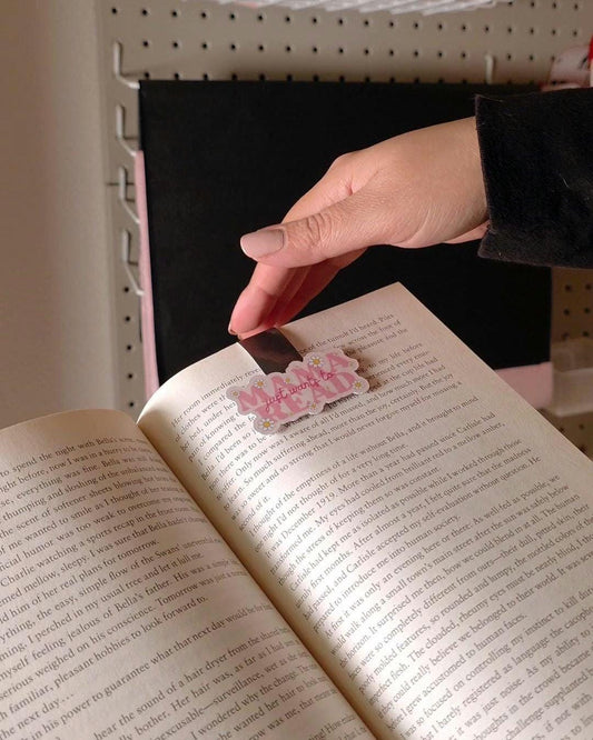 Mama Just Wants Read Magnetic Bookmark: Bookish Mom Gift