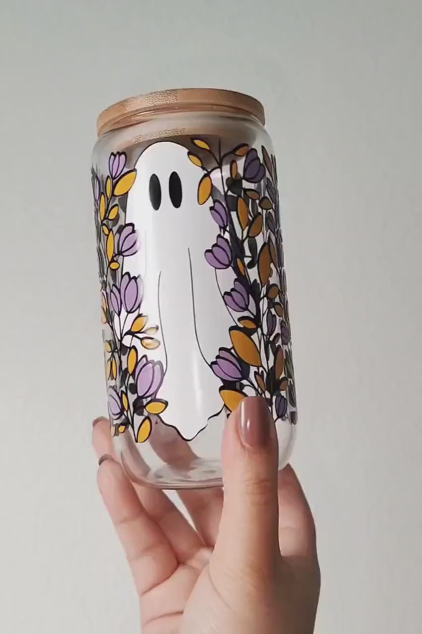 Fall Ghost Coffee Cup, Cute Spooky Glass Can, Autumn Leaves Libbey, Halloween Fall Beer Cup with Bamboo Lid, Fall Decor, Spooky Gift
